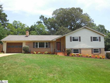 8 Linden Drive