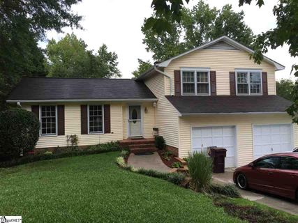 102 Woodview Drive
