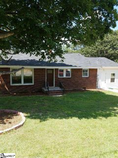 7 Delores Drive