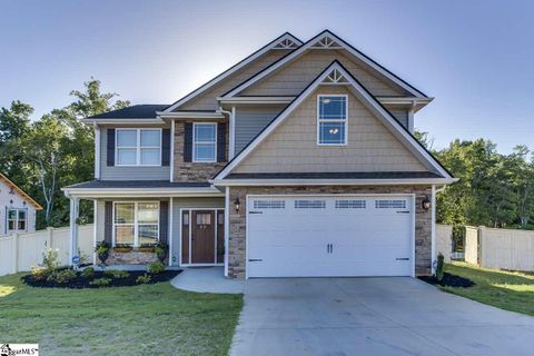 40 Macle Court