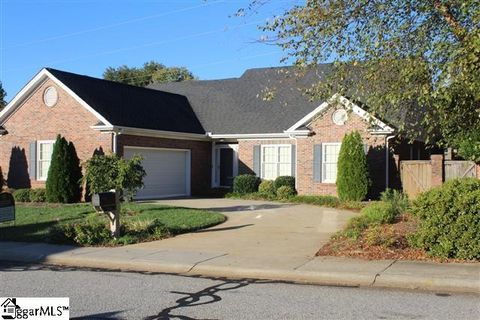 116 Windstone Drive