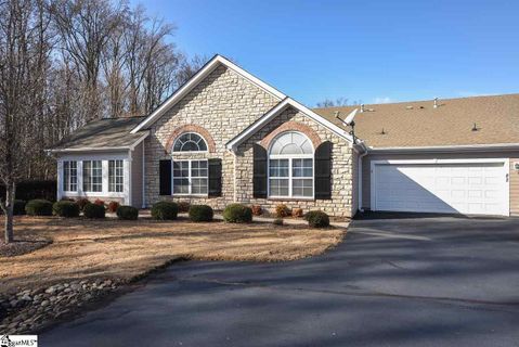 82 Fudora Circle