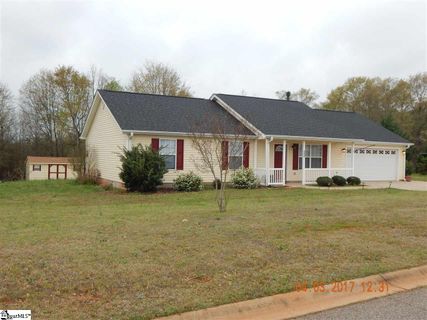 134 Middlebrooke Lane sold home in Blackberry Farms, Wellford, SC