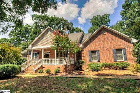 200 Glen Meadows Drive