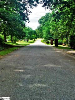 135 Fleetwood Drive