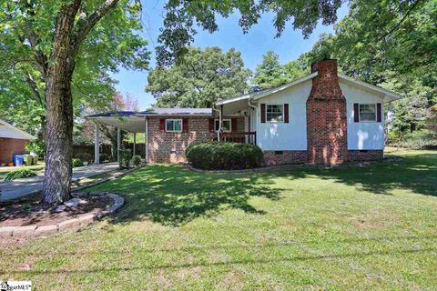 154 Woodridge Circle sold home in Windsor Park, Greenville, SC