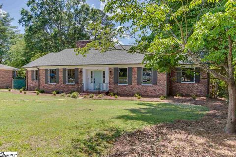 143 Lullwater Road