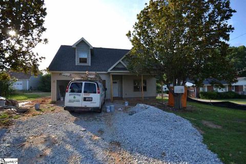 107 Bessie Avenue sold home in Woodland Heights, Greer, SC