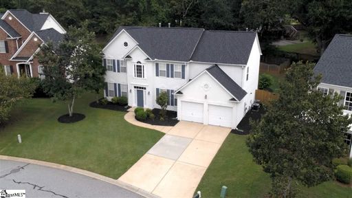 15 Wolf Den Drive