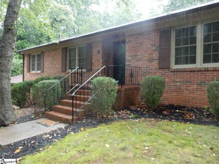 8 Burlwood Court