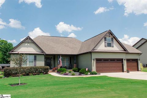 304 Tineke Way