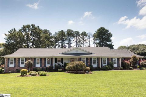 206 Redcliffe Road sold home in Pelham Estates, Greenville, SC