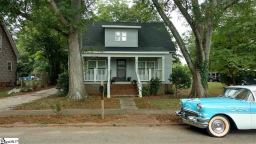8 Brooks Avenue
