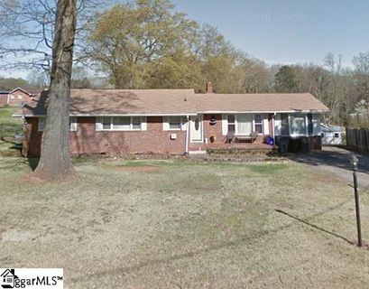 7 Chickasaw Drive
