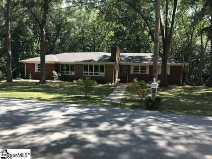 402 Forest Park Drive