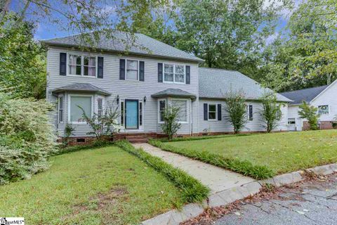 136 Emerald Way
