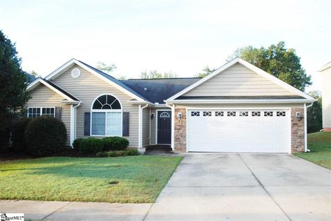11 Whitethorn Lane