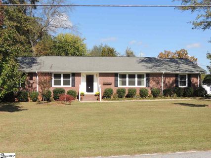 104 Ridgeway Road