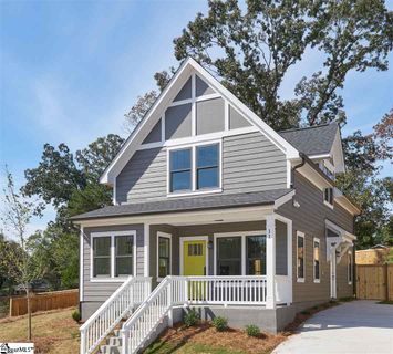 11 Greenridge Drive