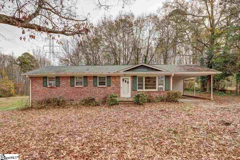 200 Collinwood Lane sold home in Collinwood Park, Taylors, SC