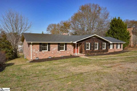 208 White Drive