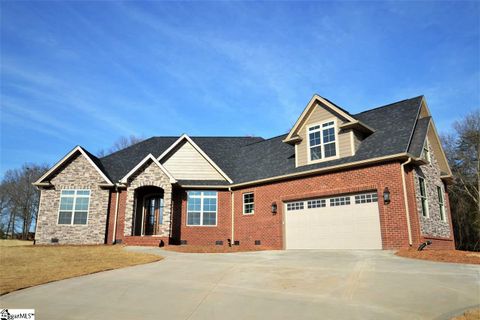 330 La Novia Court