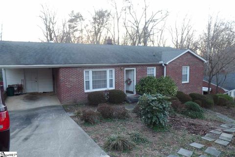 1 Tanglewood Drive