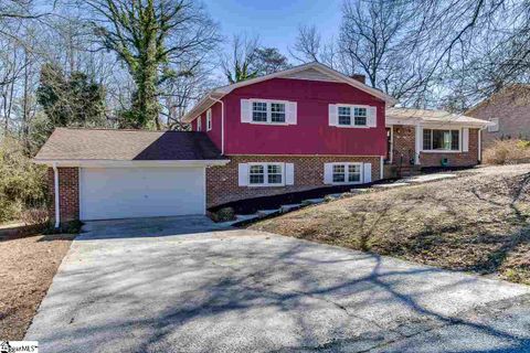 18 Vaille Drive