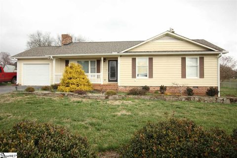 104 Nether Lane