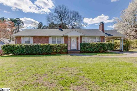 153 Batesview Drive