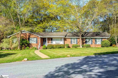 1 Dexter Drive sold home in Drexel Terrace, Taylors, SC