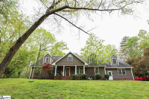 415 West Drive