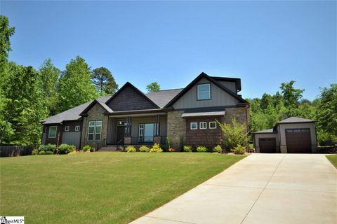 208 Woodlake Drive