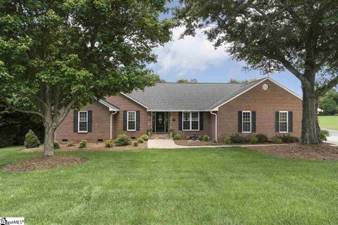 13 Rene Court sold home in Bennetts Crossing, Greer, SC