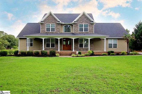 236 Ridgeland Drive sold home in Edens Ridge, Six Mile, SC