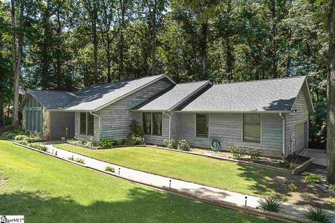 104 Warrington Drive