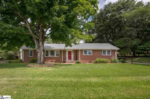 15 Astor Street