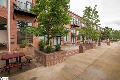 300 South Street 221