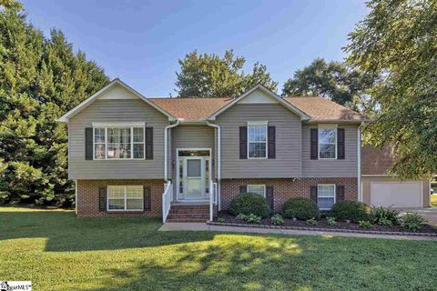 1201 Wellwood Drive