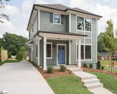 12 Greenridge Drive