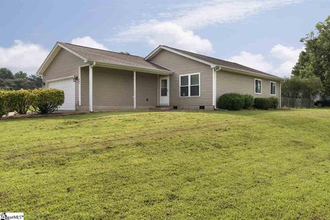 240 Tapp Road sold home in West Acres, Greer, SC