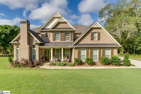 109 Vining Crossing