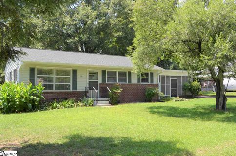 102 Cardinal Drive