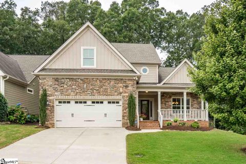 4 Wiscasset Way