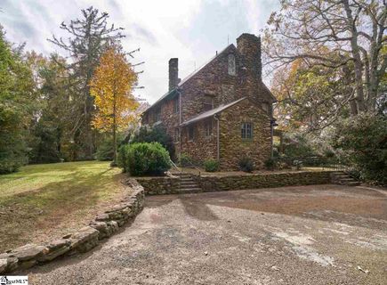 220 Lake Circle Drive