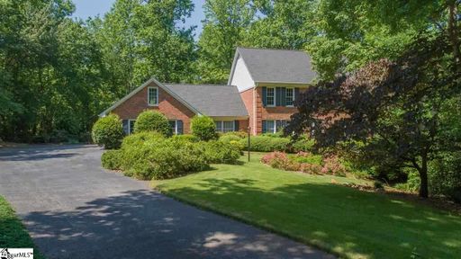 1612 Hollyberry Lane