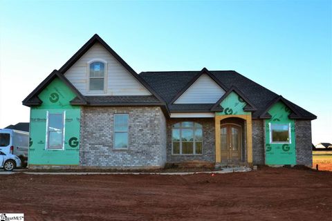 118 Monreve Drive