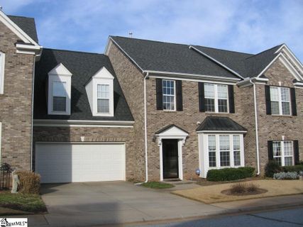 15 Everleigh Court