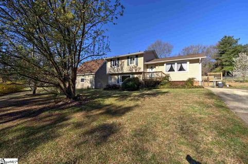 7 Paris View Drive