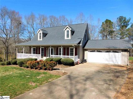 124 Lake Robinson Pointe sold home in Lake Robinson Pointe, Greer, SC